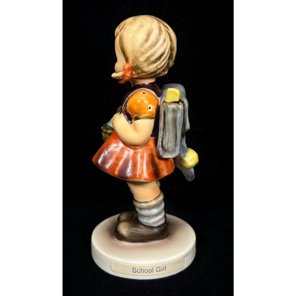 Goebel Hummel SCHOOL GIRL w/ Backpack & Basket 4.5" #81 2/0 TMK 6 "Missing Bee" - Picture 3 of 13